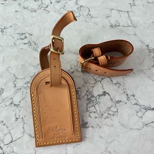 Louis Vuitton Luggage Tag & Poignet
